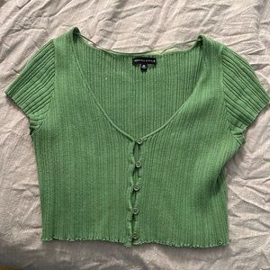 Green crop top